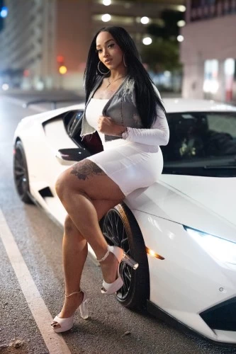 Houston Masseuse Available for outcall 