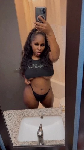 (858)215-1391 offers Bodyrubs in San Diego,California (858)215-1391 is ethnicity_Mixedandoffers nuru massages, asian massage, bodyrubs in San Diego and available for service_location_bothon rubrankings Hi im Kelly 🧚🏽 I provide discreet companionship to gentlemen who are looking to get away to relax and unwind from the stresses of everyday life. I am a luxury companion and looking forward to meet you. 💕 I’m also available for dinner dates, weekends and exclusive arrangements whether public or private. In order to guarantee your chance to spend time with me, 
✨My private Suite in Mission Valley or Your place✨
you will need to fully fill out the form below⬇ you will need to screen. 
Your initial text should include this info
 -Name
 -Age & Ethnicity 
-Where you saw my ad 
-Desired length & time