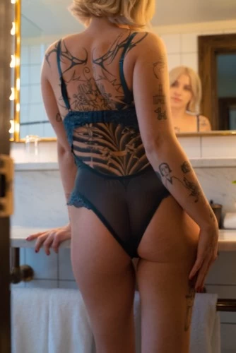 (929)407-1031 is ethnicity_Caucasianandoffers nuru massages, asian massage, bodyrubs in New York and available for service_location_incallon rubrankings Hi, I'm Alexis. I’m a sweet and sultry tattooed vixen with a sense of adventure. I stand 5'4" with a slender physique, perky 34Cs, and green eyes that you'll lose yourself in. Allow me to spoil you with a decadent bodyrub under my soft hands. I have a gentle touch and a tender sensuality that will leave you breathless. My personality is warm, inviting, and easy going. I’ve been told I am a fun mystery to solve, and I pride myself on my ability to make lasting connections. Drop a line, suitors - I’ll be waiting :)
