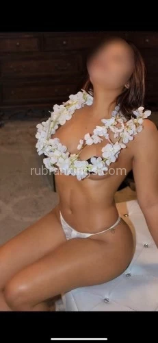 (609)800-3386 is Latinoand offers nuru massages, asian massage, bodyrubs in New york and available for both on rubrankings CAT, Sexy American/Dominican 23-year-old 5'4, 125lbs, open minded, friendly. Sensual erotic bodyrub sessions that will make you melt. Let me be your sweet escape! I am sweet and spicy and ready to give you an unforgettable experience. I am only visiting... So hit me up.

Incall to me in Midtown east. Super clean comfy studio, or I can come to you.

Competitive rates. Real and recent pics! Your pleasure is my priority.

When you contact to book. Be ready for a short safety screening. KNOW the following...

When you contact...you MUST provide...

!. Definite time you want to book. 2. How long of a session. 3. Outcall or incall 4. Any additional add ons (like Nuru, tantric, prostate, shower with)

