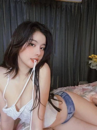 (816)281-0271 is ethnicity_asianandoffers nuru massages, asian massage, bodyrubs in Chicago and available for service_location_incallon rubrankings Just arrived from Korea and only here for 10 days—don’t miss your chance!

🔥 Hot Korean babe, full of exotic charm
Sexy, wild, and with a body that will drive you insane. I’m gentle, patient, but oh-so naughty when it comes to pleasing you.

💋 Offering it all:

	•	Bareback blowjobs
	•	Deep throat
	•	69 mutual licking
	•	Cum in mouth 
	•	Facial finishes
	•	Tit jobs
	•	Full body licking
	•	Kissing and bareback are available.


Is your cock throbbing with desire? My tight, wet pussy is waiting for you to fuck it hard. Come satisfy your cravings and make sure you don’t miss out on this rare chance to have me!

Text: 8162810271 or 7737626895 Incall 

Text: 3123752848 or 8157791111 Outcall 