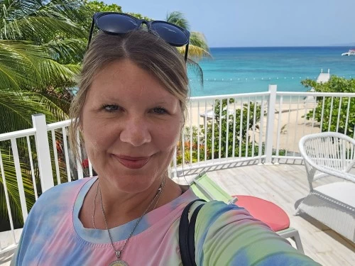 (618)514-5382 is ethnicity_Caucasianandoffers nuru massages, asian massage, bodyrubs in St Louis and available for service_location_bothon rubrankings Hey yall I'm Kimmi😘  I'm very very experienced in body rubs. I am very discreet and love to have a good time. I have a great  personality and LOVE making my clients feel 
 relaxed 🥰 and comfortable . I have a soft touch you just can't resist ‼️‼️❤️ Come let me take all your stress away and make all your fantasies come true.😘😘 NEW LOCATION SUPER CLEAN, VERY DISCREET!!! 😍😍😍 

CLEAN LINEN
SHOWERS AVAILABLE 
SAME DAY APPT!!!!
NO AA
DISCREET LOCATION 
PLEASE DONT CALL OR TEXT ME IF YOUR NOT SERIOUS ABOUT AN APPT   😜😜
NON SMOKING EMVIROMENT!!!
GOOD HYGIENE IS A MUST 
MON-FRI 9-4
WILL BE IN FENTON WED AND Thurs 
