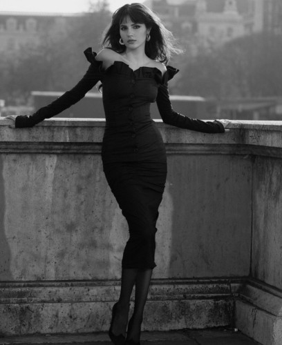 (929)220-0625 is Caucasianand offers nuru massages, asian massage, bodyrubs in New york and available for both on rubrankings Here is my motto - 
Be healthy, be handsome and enjoy your life here and now ! 

For your health - I offer Swedish massage, 
For super hot fun - nuru slide, 
For your beauty 
I will shave your private areas …it is a lot of fun ! 
And the results is always cute :)

For your full relaxations and happyness 
I’ll show you what is real pleasure like…
And after clean bathroom is open for you 
Or both of us ! :) 
929—220—0625 Vania - cash, venmo, Zello, all CC 