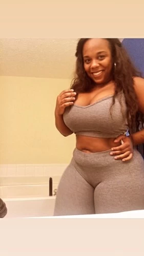 Atlanta BodyRubs Offered By (404)946-3454 | Bodyrubs (404)946-3454 is 0and offers nuru massages, asian massage, bodyrubs in Atlanta and available for both on rubrankings Come Enjoy a Relaxing massage by a Mature Body rub specialist. 
Courtney 
4049463454