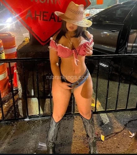 (629)567-2779 is Latinoand offers nuru massages, asian massage, bodyrubs in Nashville and available for incall on rubrankings  
Hola My name is Paulina I'm a beautiful Latina I'm bilingual spanish and english Come and enjoy with me  VIP EXCLUSIVE SPECIALS!!! !!  ,NURU ,MUTUAL TOUCHING AND CARESSING OF FULL BODY ! CUM 😉 enjoy my body and let me enjoy yours !! 
Book me for an unforgettable experience!!!

Classic
30 min $160
45min $180
60min $200
75min $300
90min $360
2 Hours $500 

NURU BODY TO BODY RELAXATION SERVICES 
30 min $200
60 min $260
75 min $400
90 min 500
  
BOOK NOW 
PAULINA 💋 xoxoxoxo
NO DEPOSIT REQUIRED. NO UPFRONT FEES

Ask for 4 hands 