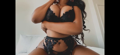 TREATS  & TRICKS + Pro Waxing