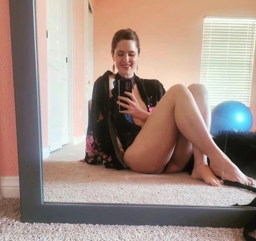 ＬＥＴ ＭＥ ＢＲＩＧＨＴＥＮ ＹＯＵＲ ＤＡＹ