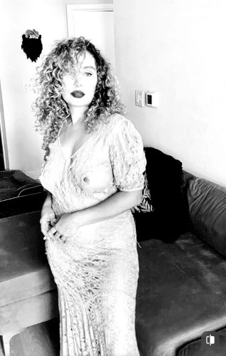 BEST MILKING TABLE $300 1 HR