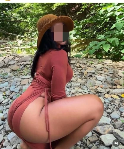 (818)305-5025 offers Bodyrubs in Los Angeles,California (818)305-5025 is ethnicity_Latinoandoffers nuru massages, asian massage, bodyrubs in Los Angeles and available for service_location_bothon rubrankings Hi! My name is Serena, 
I’m 26yrs old athletic curvy body . Most clients say I’m sweet, fun and have the best hands in LA. I love what I do. I am only doing in calls in Los Angeles.  
**Outcall Services:**
I provide outcall massages exclusively to a selected clientele. Please understand that this ensures a personalized and tailored experience for those I work with.
**Services Offered:**
- **30 Minutes:** $180
- **45 Minutes:** $220
- **1 Hour:** $260
- **90 Minutes:** $300
**Important Information:**
- Professional service: please provide at least 1 day's notice for bookings; 90 mins-2 hrs for same-day appointments.
- Verification is mandatory; I only accept text messages. 
- Payment via cash, Cash App, or Venmo.
Please refrain from any dialogue of a sexual nature.
Available until 1 AM. Call for your appointment: (818) 305-5025.
Thank you!