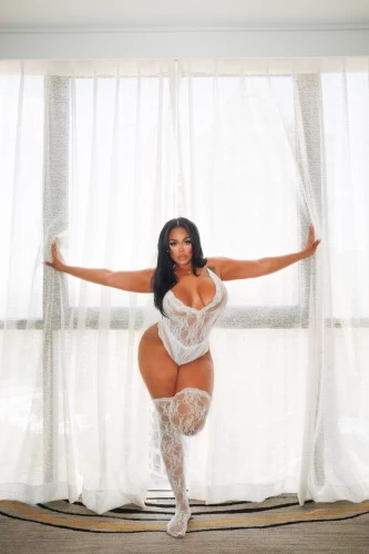 Discreet indulgence, luxuriously intimate 