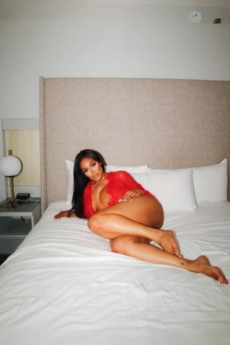 Discreet indulgence, luxuriously intimate 