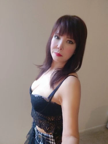 Hello ✨I’m sandy I am a professional massage ☘️