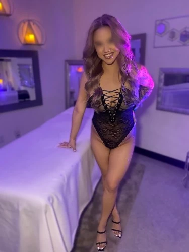 Free nude! Going Late! NOW till 9pm😈😈😈