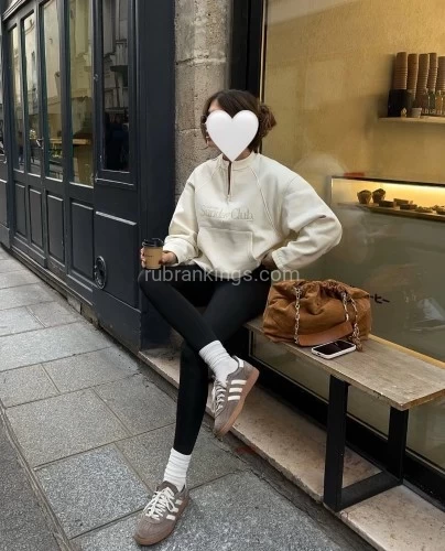 (646)836-2726 is Caucasianand offers nuru massages, asian massage, bodyrubs in New york and available for incall on rubrankings Hi, I’m Mia, an international student new to the city.
I offer relaxing, intimate full-body massage sessions in a private and serene space. With warm hands and a gentle touch, I’ll help you release tension and reconnect with your senses. I’m open-minded, respectful, and dedicated to creating a safe, unforgettable experience tailored to your desires.

Discretion and hygiene are always my top priorities.
Let’s unwind together.. xoxo