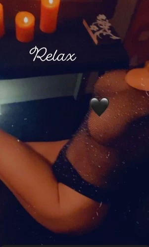 (817)350-5800 offers Bodyrubs in Dallas,Texas (817)350-5800 is ethnicity_Caucasianandoffers nuru massages, asian massage, bodyrubs in Dallas and available for service_location_incallon rubrankings Treat yourself - come to me, relax with my sensual  body rub and enjoy pure bliss. 
I am Sofia. A mature sexy Latina 110 Ibs and stand 5ft1.
I am of Spanish decent. 
Located in HEB in a clean private office with relaxing ambiance. 
Gentlemen only.  
I am not a FS Full Service.
I do not offer Upgrades 
Must be 40  years or older 
Light screening is required. 
Rate is 200 an hour 
Call now to book your appointment.