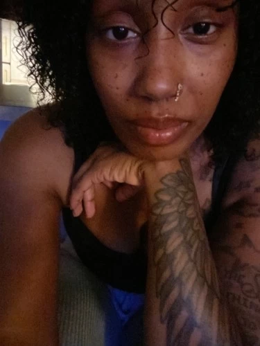(405)800-8677 is Mixedand offers nuru massages, asian massage, bodyrubs in Oklahoma city and available for both on rubrankings Come get relieved with the best massage of your life . I am licensed by the state of Oklahoma and specialize in aromatherapy. 