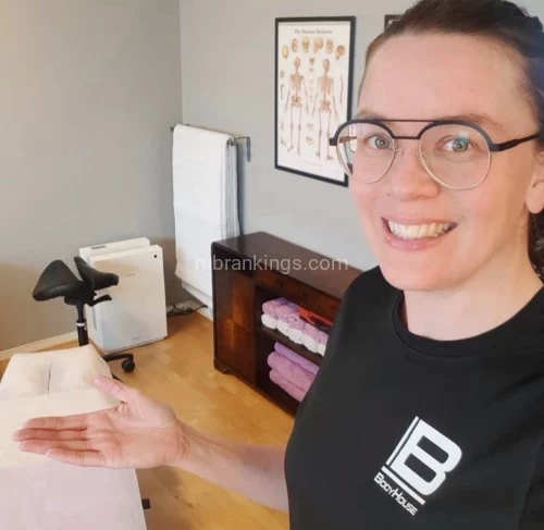 Baltimore BodyRubs Offered By (765)228-9897 | Bodyrubs (765)228-9897 is Caucasianand offers nuru massages, asian massage, bodyrubs in Baltimore and available for both on rubrankings I DO MASSAGE AND DO A BODY RUB. I AM LICENSED AND CERTIFIED.
I hope you are taking time for self care amidst your busy-ness.. Take some time to chillax take good care of your body, mind, and spirit with my custom blended Aromatherapy while you having some cool massaging therapy with me.
I'm a License Massage therapist for men who want a Professional Massage in a relaxed settings.
I OFFER FULL TRADITIONAL And TANTRIC MESSAGE, A BLEND OF SWEDISH, DEEP TISSUE WHERE NEEDED, REFLEXOLOGY FOR FEET, HANDS AND OUTER EARS AND AROMATHERAPY.πββοΈπ¦Άπβ
DEEP TISSUE MASSAGE
SWEDISH MASSAGE
SPORTS MASSAGE
HOT STONES
FULL BODY TANTRIC MASSAGE 
I have nice and cool place with big windows that allow fresh air till we finished with your service, Visit me in my private studio to experience gently and peaceful body massage.
MASSAGE RATES
60 MIN $200.00
90 MIN $250.00
120MIN $300.00
NOTE: I DONβT ACCEPT CASH PAYMENT 
>Your session will NEVER be rushed, and we'll take our time slowly exploring one vibrant sensation after another.
> Stay well and be well, My prayer are for peace, health and healing for you. THANK YOU
 Text for booking 7652289897
Gmail- crytsalstroud41@gmail.com
GAME PLAYERS WILL BE BLOCKED