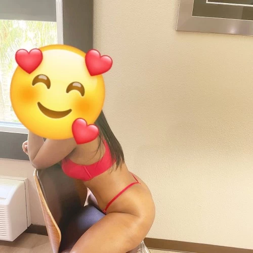 (301)479-0667 offers Bodyrubs in Washington,District Of Columbia (301)479-0667 is ethnicity_Latinoandoffers nuru massages, asian massage, bodyrubs in Washington and available for service_location_incallon rubrankings A relaxation massage is a gentle massage that uses long strokes and kneading to promote relaxation and relieve tension. It can help with stress, anxiety, and circulation. 
Massage releases endorphins, serotonin, and dopamine, which are feel-good chemicals that decrease stress hormones 
Make your appointment i am here and waiting for you ❤️❤️❤️❤️❤️
VIP Service 🔥