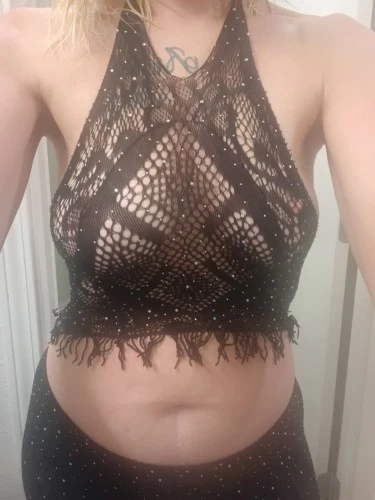 Come melt under my soft hands!