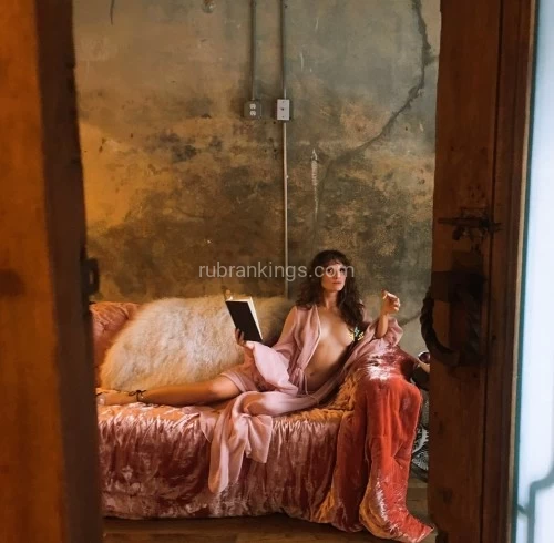 (850)706-1199 is Caucasianand offers nuru massages, asian massage, bodyrubs in New york and available for both on rubrankings I am Elle, the sensually sadistic, playfully naughty Woman of your dreams. I am the tantalizing, toe-curling experience you've been searching for. The Dominant Goddess, who truly understands your need to surrender. Enjoy sweet release as you submit to my desires. Become my plaything in genuine power exchange, as I explore, tease, bend and break you. I am the safe space where you are free to indulge your darkest fantasy. 
Let's play...

*****
!!EMAIL TO BOOK!!
Elle.avo@gmail.com 

FBSM
BDSM
Kinky Girlfriend 

Ménage à trois on your mind? Ask me about my hott friends! 

◇Introduce yourself to me by name and remember, first impressions are key. Keep all communication PG and be a gentleman. To fast track, include ID for screening in your initial contact. Preference is always given to those who send complete verification information, read all instructions, and have impeccable manners.

◇Email to set an appointment
Elle.avo@gmail.com 