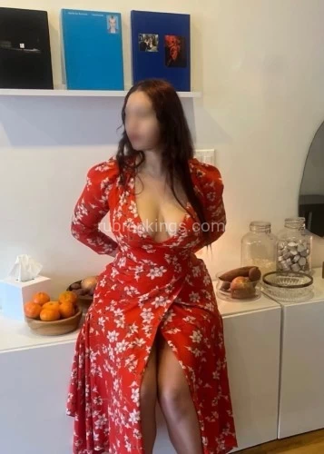 (929)407-1031 is Mixedand offers nuru massages, asian massage, bodyrubs in New york and available for incall on rubrankings Hi, I'm Simone! 

The girl in the art gallery with handcuffs discreetly in my purse, I’m your exotic girl next door with some kinks. Standing at the perfect 5’6”, my athletic body has perky breasts and an incredible derrière. My bronzed skin, bright smile, and doe eyes will mesmerize you. My personality is warm, gentle, and intoxicating. I love good conversation and value passionate connections. If you miss me, you can find me walking through the park in a sun dress with no underthings on. Until then, drop a line.

I am available today but typically I host on Wednesday evenings and Friday from around 11am to 8:30 pm in my private Chelsea apartment.

Incall- Half hour-220// 45 mins-260// 1 hour-300

Email: simoneb_nyc@protonmail.com
Call & Text: 929-407-1031
