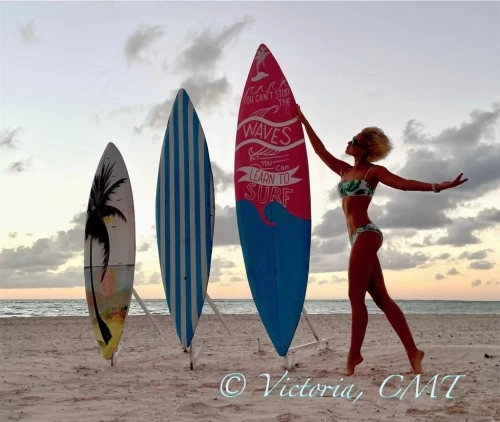 New york BodyRubs Offered By (917)207-7651 | Bodyrubs (917)207-7651 is Caucasianand offers nuru massages, asian massage, bodyrubs in New york and available for both on rubrankings Victoria is beautiful and brilliant. A sexy, exquisite, sophisticated European, slender and gorgeous, smart and witty, she will absolutely charm you; her hands can do magic…
I am passionate by nature and free-spirited at heart, well-educated and well-traveled, sexy and classy; you will cherish the delightful memories of the time you spent with me for a long time...
Sweet and down-to-earth yet spiritual, I will take care of you in my own special way. You will get an amazing whole bodyrub, a combination of Shiatsu, Swedish, Lomi-Lomi and deep tissue work with long strokes, lots of loving touch, sexy glances… we can talk, philosophize, flirt, laugh, or just be silent and enjoy the energy flowing between us, as all the pent-up stress is leaving your muscles, and your mind, spirit, and creativity are set free…
However we make it happen, I will leave you with a gift of feeling eons better, lighter and more rejuvenated and energized, this is a promise!
Advance notice strongly preferred.
**Jewish friendly.
*****I do not offer anything except sensual bodyrub + foot worship.
When getting in touch, please describe yourself (name, age, weight) and your desired booking (time, duration & location). Please text.
9AM — 9PM
Past 9PM: Please ask in advance & add $100.
Incall (hotel on the Strip):
$300/30 minutes
$500/60 minutes
$600/90 minutes
Outcall only to upscale hotels on the Strip. If you want me to visit you at your home, Uber round trip and screening will be required.
$580 / 60 min
$700 / 90 min
$900 / 120 min
Foot worship add-on $50.
Cash only.
$300 / 60 minutes — social engagements (drinks, dinner, social outings… please add Uber).