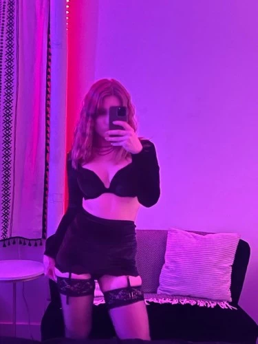 New york BodyRubs Offered By (646)793-0195 | Bodyrubs (646)793-0195 is Caucasianand offers nuru massages, asian massage, bodyrubs in New york and available for incall on rubrankings Hi boys, I’m Mira. I'm a 24 year old European student with smooth porcelain skin and strawberry brown hair that falls down my shoulders. I have a classically pretty face with sparkling green eyes, delicate features, and a flirtatious smile. I'm 5’8” with long legs and a tight body that is perfectly toned. My slender frame has perky 32C breasts, a plump heart shaped derriere, and gentle curves that ache to be explored. I have a warm and playful personality that will make you feel instantly relaxed. Confident, passionate, and a lover of pleasure, I love to connect through touch. I'm fetish friendly and very open minded. My pretty face, decadent sensuality, and sweet disposition will have you in heaven.
**I offer an incredible nuru massage with genuine nuru gel! Enjoy a premium experience of sensual body to body sliding that will leave you totally mind blown!**
Come by my private, clean apartment in Midtown West, Manhattan. There is a shower available.
I accept same day bookings! Light screening required for new friends!
availability: check the schedule here 📆 https://www.venusmanhattan.com/schedule
rates: $200 half hour / $300 full hour
nuru rates: $300 half hour / $400 full hour
call / text: 646-793-0195
email: miravenus@protonmail.com
more pictures: https://www.venusmanhattan.com/mira