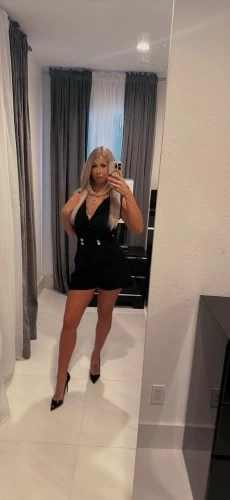 ✨ ＬＵＳＣＩＯＵＳ 🍑 ＢＬＯＮＤＥ 💥 ＢＯＭＢＨＳＥＬＬ 💖