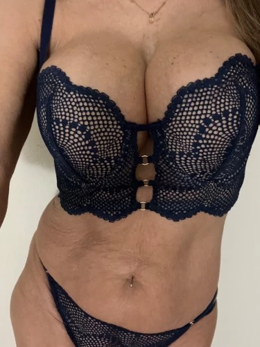 Mature FUN with Haven