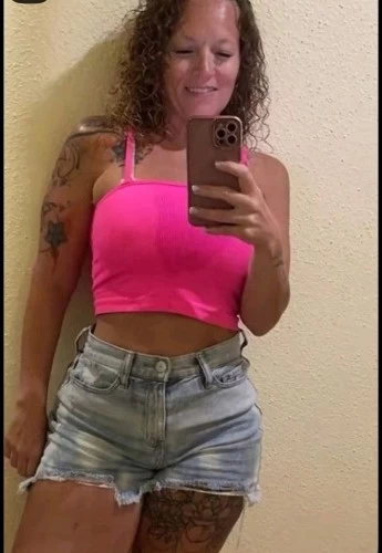 (586)648-3210 is ethnicity_Caucasianandoffers nuru massages, asian massage, bodyrubs in Ann Arbor and available for service_location_bothon rubrankings Im available for hoopup amd massage,my telegram user name is
@jane2335