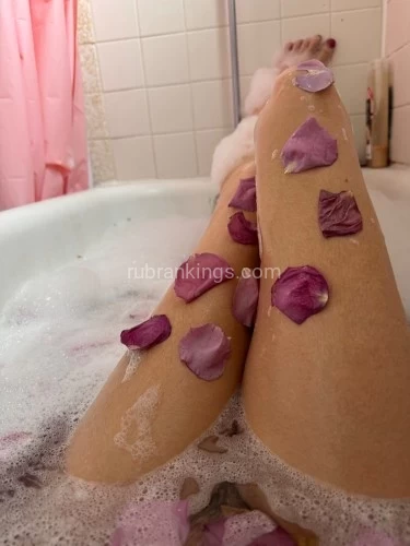 (312)725-2579 is Caucasianand offers nuru massages, asian massage, bodyrubs in Chicago and available for both on rubrankings Hi! I’m a down to earth, compassionate girl with a desire to please. My HE massage will leave you feeling relaxed and satisfied. I can provide deep tissue massages and am fetish-friendly. 

I’m 29 years old, white, 6’0”, beautiful, and well-educated.

I will treat you with respect and expect the same. 

$150/ 30 min, $250/ hour for standard HE massage 😘🙌🏻

NOW taking IN CALLS in Bucktown! (Emphasis added to catch the attention of those who have asked repeatedly about in call). 💛

To book a massage with me, please send me a text or an email with your name, as well as your preferred date, time, and session length. Please note that I do not answer phone calls.

See my reviews on TER! TER ID: 369039