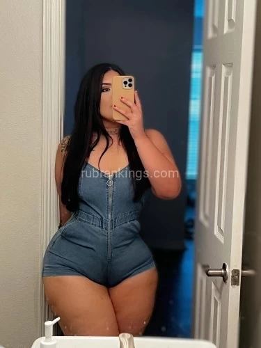 (619)967-5467 is Latinoand offers nuru massages, asian massage, bodyrubs in San diego and available for outcall on rubrankings Outcall only

380-30 min

450-1 hr