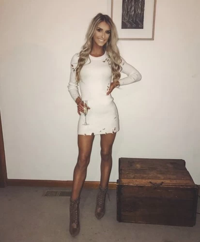 ＴＩＮＹ ＢＬＯＮＤＥ ＦＲＥＡＫ 💕