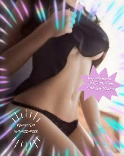 Aria and Ivy are here!