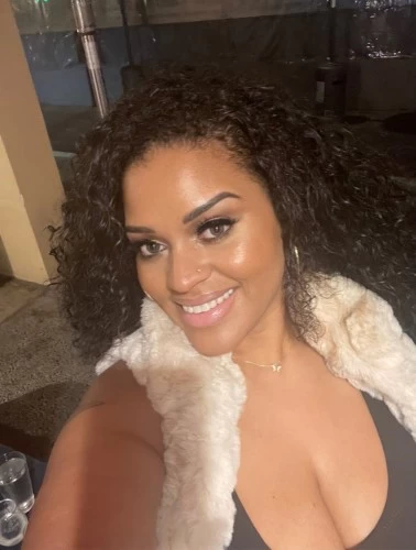 Golden Silk Hands Awaits , Ready 4 U ✨💦