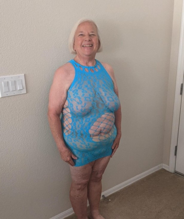 (702)371-9511 offers Bodyrubs in Las vegas,Nevada (702)371-9511 is Caucasianand offers nuru massages, asian massage, bodyrubs in Las vegas and available for both on rubrankings Why not make a visit to me a part of your Las Vegas experience. I give a full body sensual massage! I enjoy what I do and that makes all the difference. I use a professional table and unscented cream lotions. I work out of my home in the Summerlin area of Las Vegas. Basically I am 3 miles west of Red Rock Casino. I work between 9a and 9p. Later appointments only if I have seen you before. First timers need to call to establish a relationship. You may text to see if I am available to speak, that is up to you. Please no crude questions. Outcalls to your home or hotel may be possible for an additional $100. I do one hour sessions for $200, 90 minute sessions for $280 and 2 hr sessions for $350. I am in my late 60's. So if you are looking for an experienced and normal person to give you a great massage then I am that person. I do 4 hand massage with another lady who is also in her 60's. Sometimes I can get a male partner if that is your preference. 4 hand for one hour is $400. I work on men, women and couples. I look forward to working on you or your significant other. Please call me at 702.371.9511.