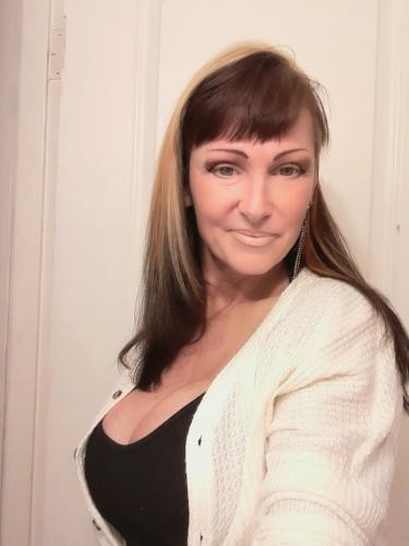 (937)993-4915 is Caucasianand offers nuru massages, asian massage, bodyrubs in Cincinnati and available for both on rubrankings 