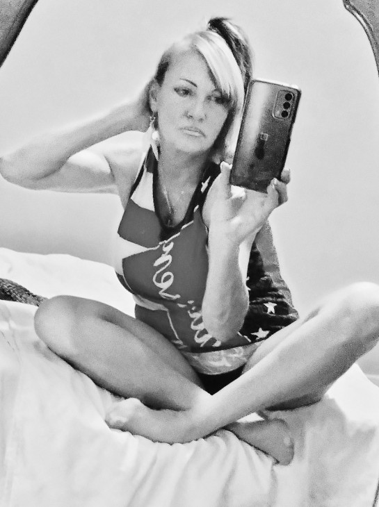(937)993-4915 is Caucasianand offers nuru massages, asian massage, bodyrubs in Cincinnati and available for both on rubrankings 