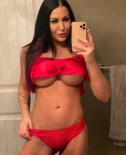 (971)236-2164 offers Bodyrubs in Portland,Oregon (971)236-2164 is Caucasianand offers nuru massages, asian massage, bodyrubs in Portland and available for both on rubrankings I Am Very Sensual . Text me on (971) 236-2164