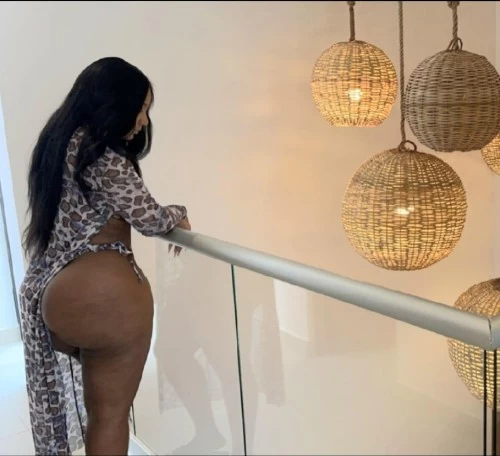 (646)439-4465 is ethnicity_Blackandoffers nuru massages, asian massage, bodyrubs in New York and available for service_location_bothon rubrankings Sexy and kind-hearted, charming and easy-going. I carry myself with elegance and have a sociable personality that lights up the room. Adapting to any occasion is easy for me. My natural inclination is for respectful, discrete gentlemen and kindness is the attribute I’m most attracted to.

Michelle 6464394465