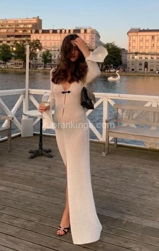 (786)739-4741 is Caucasianand offers nuru massages, asian massage, bodyrubs in Miami and available for both on rubrankings Hello everyone. I'm semi new to Miami and am friendly, professional, independent. I offer deep tissue massage that's a mix of pressure points and nice sensual touches. Please be respectful in your inquiries. I carter only to upscale gentlemen for sensual massage. Feel free to inquire about my rates and different massage styles. 7867394741
~Nikki