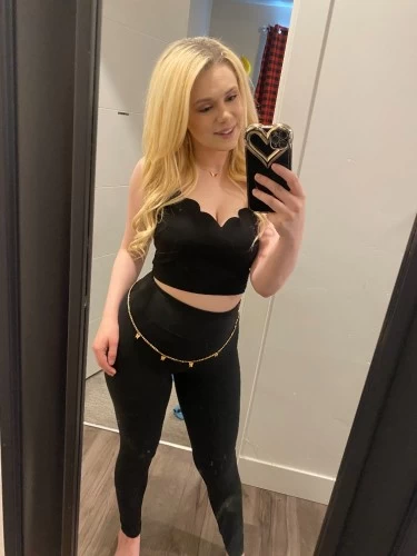 𝙐𝙏𝘼𝙃𝙎 𝙁𝘼𝙑𝙊𝙍𝙄𝙏𝙀 𝘽𝙇𝙊𝙉𝘿𝙄𝙀 🍭